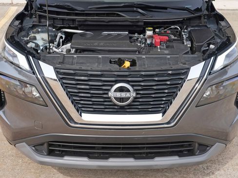 Used 2023 Nissan Rogue S FWD image 7