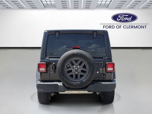Used 2024 Jeep Wrangler Sport AWD/4WD image 4