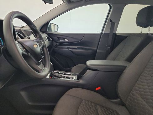 Used 2021 Chevrolet Equinox LT FWD image 17