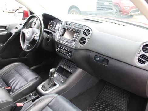 Used 2012 Volkswagen Tiguan S FWD image 13
