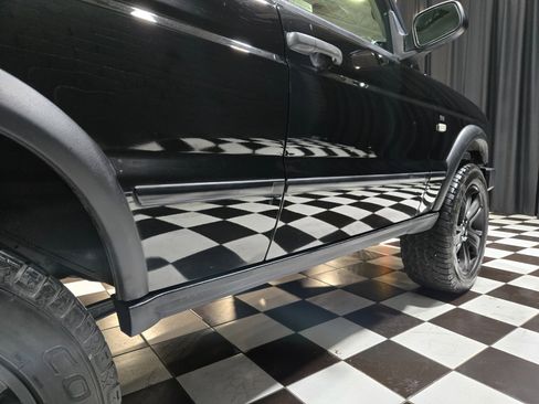 Used 2004 Land Rover Discovery SE image 39