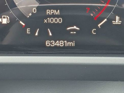 Used 2024 GMC Acadia Elevation w/ Luxury Package FWD image 32