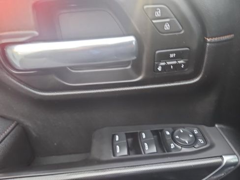 Used 2021 GMC Sierra 1500 AT4 w/ AT4 Value Package image 11