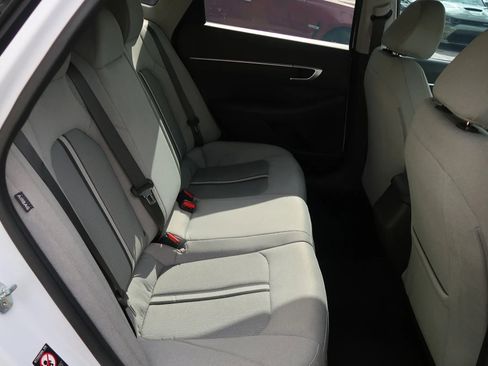 Used 2022 Hyundai Sonata SE image 23
