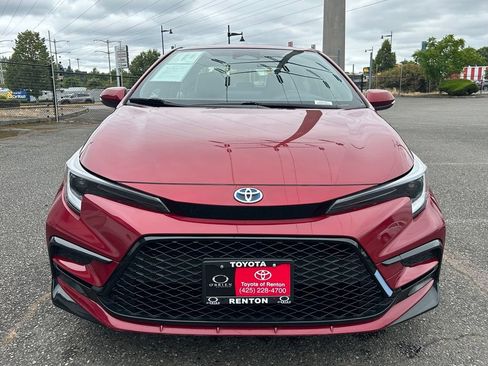 Certified 2024 Toyota Corolla SE w/ SE Package FWD image 2