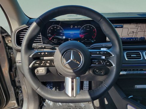 Certified 2026 Mercedes-Benz GLS 450 4MATIC image 24
