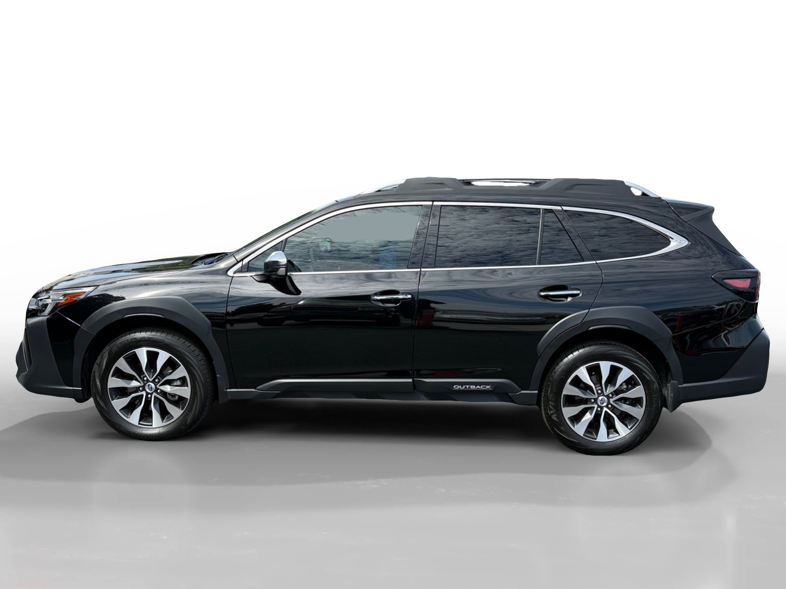 Certified 2024 Subaru Outback Touring XT AWD/4WD image 2