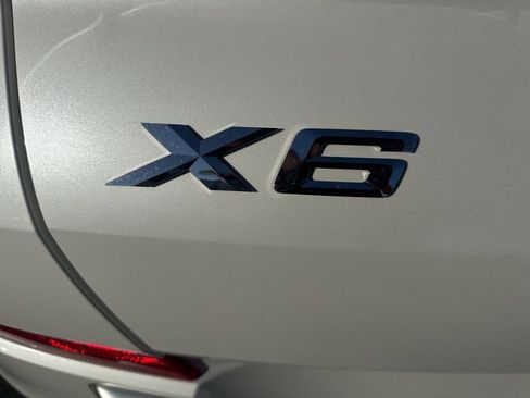 Used 2023 BMW X6 xDrive40i w/ Climate Comfort Package image 19