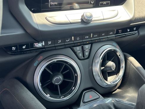 Used 2018 Chevrolet Camaro ZL1 RWD image 28