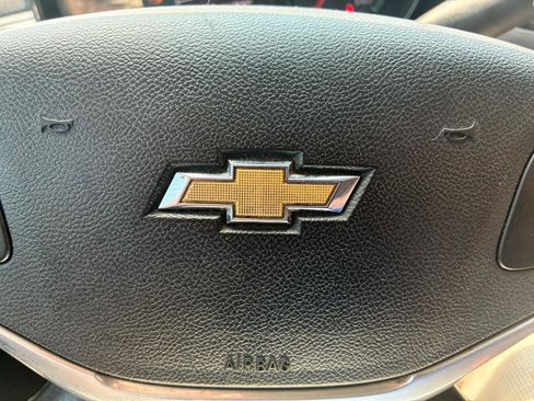 Used 2014 Chevrolet Impala LT FWD image 19
