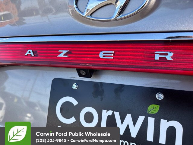 Used 2014 Hyundai Azera Limited w/ Option Group 02 FWD image 11