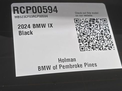 Used 2024 BMW iX xDrive50 w/ Sport Package AWD/4WD image 27