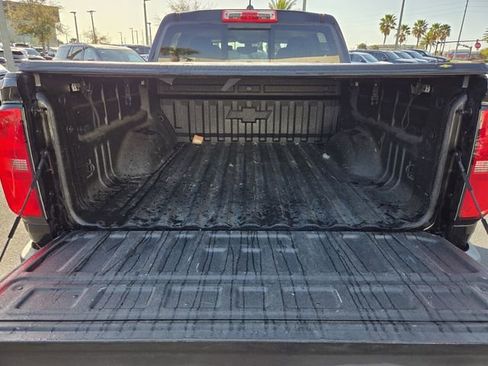 Used 2022 Chevrolet Colorado LT w/ Redline Special Edition image 18