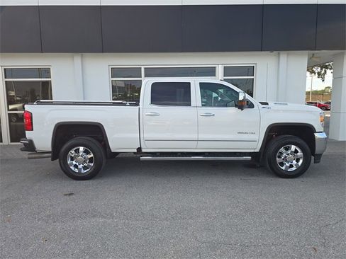 Certified 2019 GMC Sierra 3500 SLT w/ Duramax Plus Package image 7