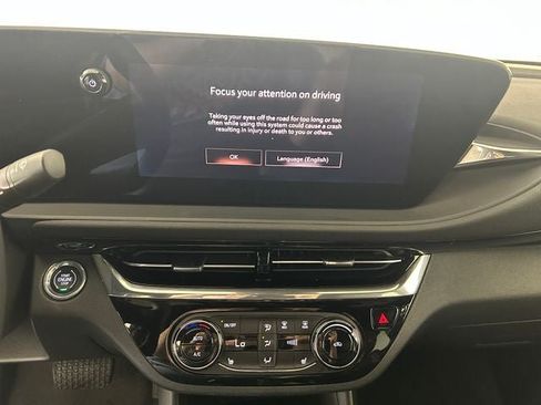 Used 2026 Buick Envista Sport Touring w/ Convenience I Package FWD image 21