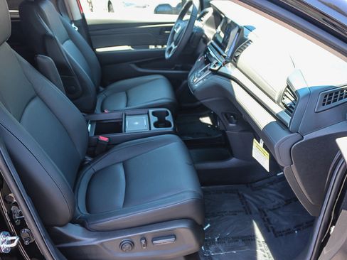 Used 2026 Honda Odyssey EX-L image 17