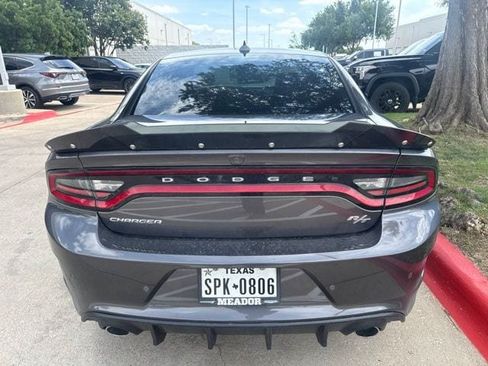 Used 2022 Dodge Charger R/T RWD image 7