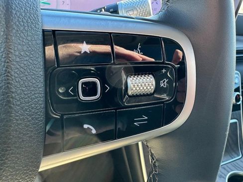 Certified 2025 Genesis GV80 2.5T Advanced image 19