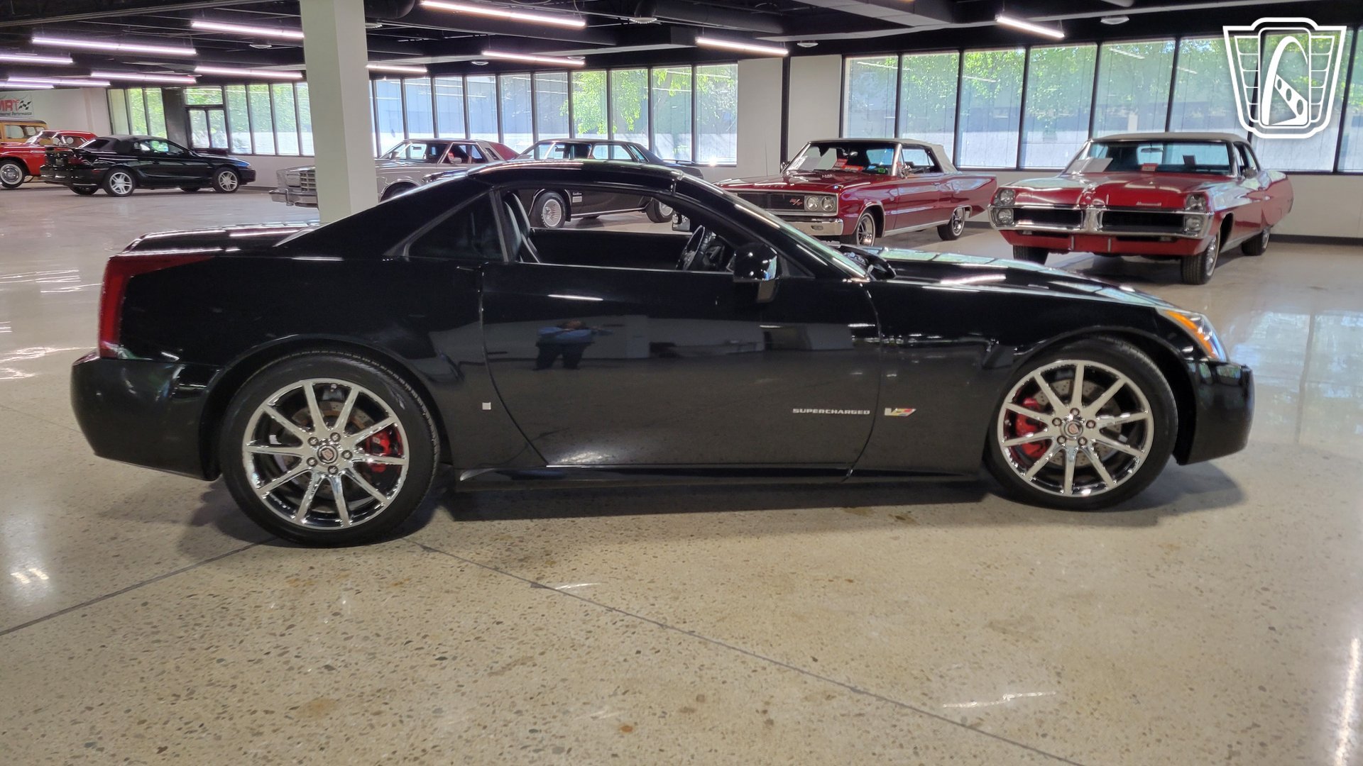 Used 2008 Cadillac XLR V RWD image 37