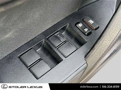 Used 2018 Toyota Corolla L image 19