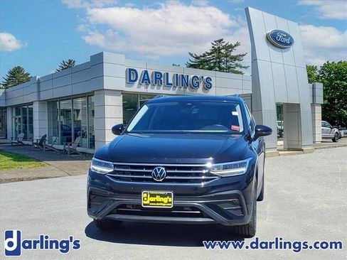 Used 2022 Volkswagen Tiguan SE w/ Panoramic Sunroof Package AWD/4WD image 2