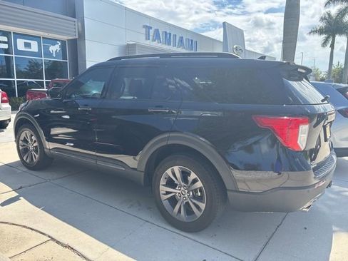 Used 2022 Ford Explorer XLT w/ Equipment Group 202A image 3