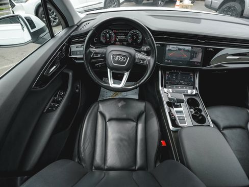 Used 2023 Audi Q7 3.0T Premium w/ Convenience Package AWD/4WD image 45