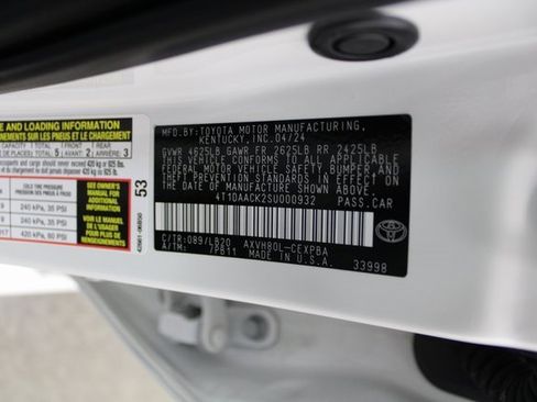 Used 2025 Toyota Camry XSE image 41