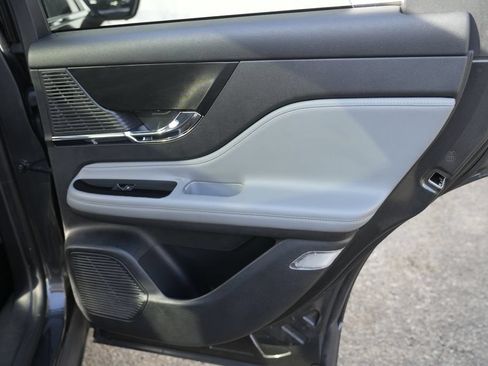 Used 2020 Lincoln Corsair FWD image 37