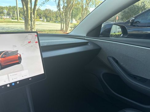 Used 2025 Tesla Model 3 Long Range image 23