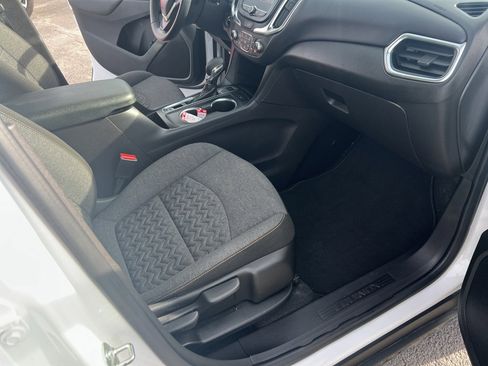 Used 2024 Chevrolet Equinox LT image 20