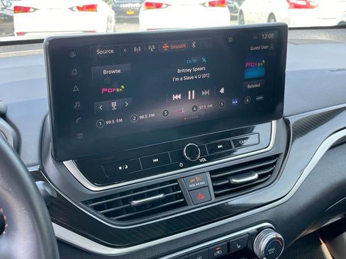 Certified 2023 Nissan Altima 2.5 SR w/ SR Premium Package image 18