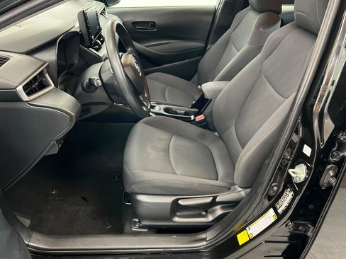 Used 2022 Toyota Corolla LE image 18