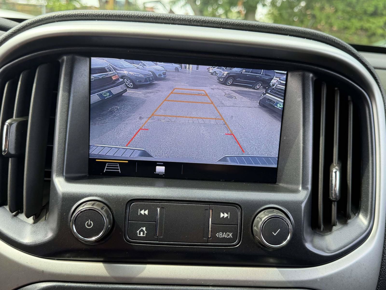 Used 2019 Chevrolet Colorado LT w/ LT Convenience Package AWD/4WD image 24