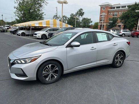 Used 2021 Nissan Sentra SV FWD image 3