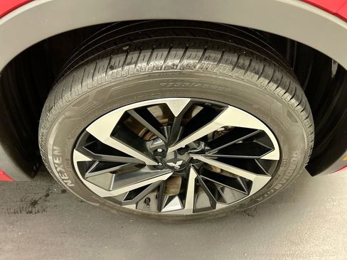 Used 2023 Mitsubishi Outlander SEL AWD/4WD image 8