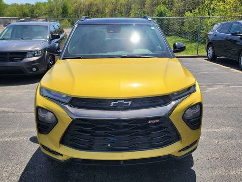 Used 2023 Chevrolet TrailBlazer RS w/ Sun and Liftgate Package AWD/4WD image 1