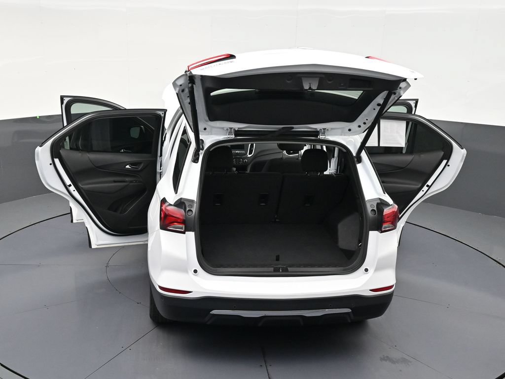 Used 2021 Chevrolet Equinox LT FWD image 32
