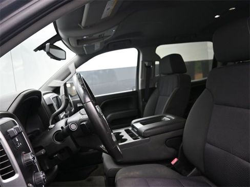 Used 2015 GMC Sierra 1500 SLE w/ SLE Value Package image 9