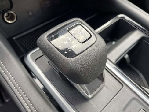 Used 2024 Nissan Pathfinder Platinum w/ Cargo Package image 27