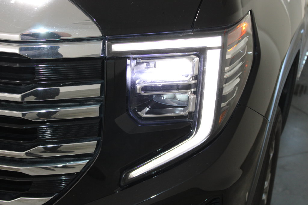 Used 2024 GMC Sierra 1500 SLT AWD/4WD image 55
