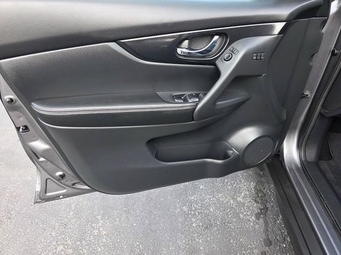 Used 2020 Nissan Rogue SL w/ Premium Package FWD image 28