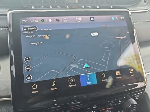 Certified 2023 Jeep Grand Cherokee Limited AWD/4WD image 23