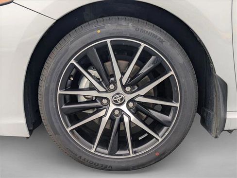 Certified 2024 Toyota Camry SE image 21