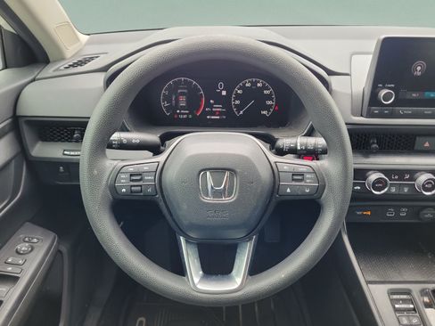 Used 2023 Honda CR-V EX image 13