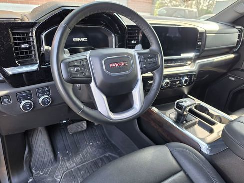 Used 2024 GMC Sierra 1500 SLT w/ SLT Convenience Package image 4