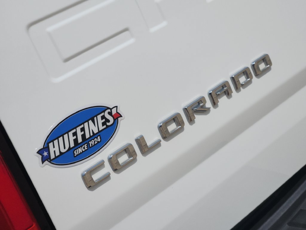 Used 2022 Chevrolet Colorado LT w/ Fleet Safety Package RWD image 11