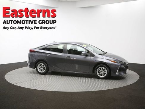 Used 2021 Toyota Prius Prime LE FWD image 45