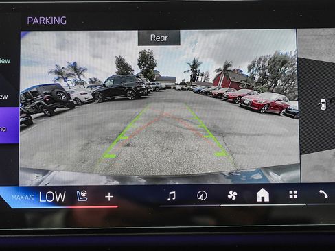 Used 2025 BMW i5 eDrive40i w/ M Sport Package image 24