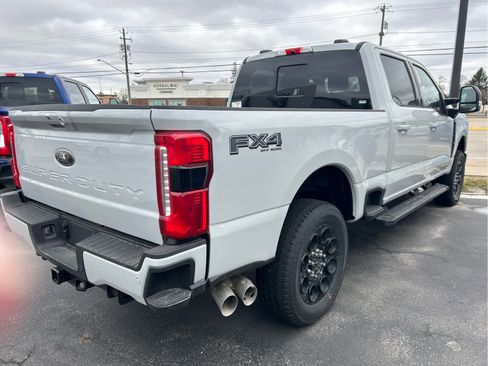 New 2026 Ford F250 Lariat w/ Black Appearance Package image 15